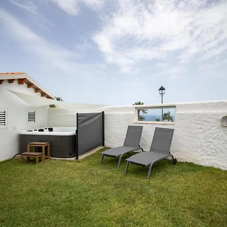 Casa Tulipanes & بيت للعطل *